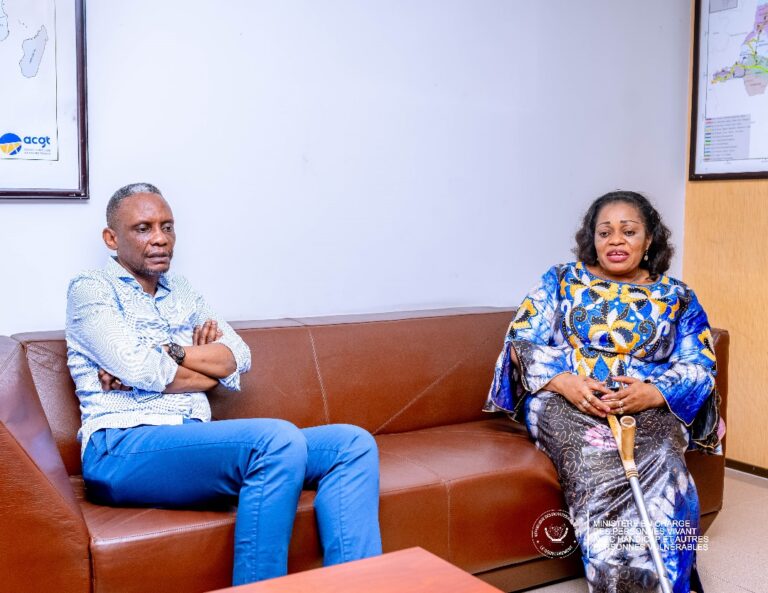 RDC : la ministre Irène Esambo plaide pour la construction des infrastructures adaptées pour l’Administration publique destinée aux PVH