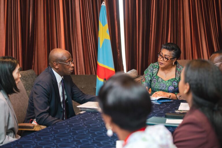 RDC : Judith Suminwa sollicite l’aide du HCR pour l’identification des réfugiés rapatriés