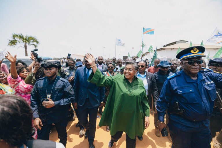 Kongo Central : Judith Suminwa inspecte le chantier du port en eau profonde de Banana