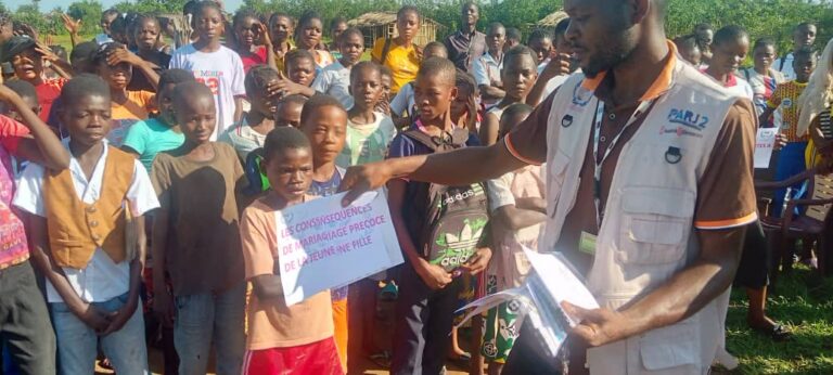 16 jours d’activisme : à Luebo, les élèves de l’Institut Technique Commercial LABANGA sensibilisés à la prévention des violences numériques