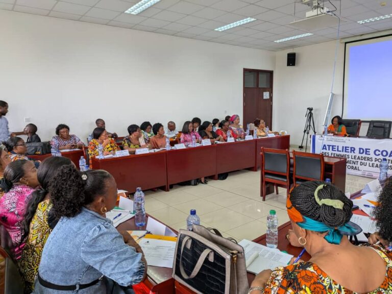 RDC : des femmes parlementaires et leaders politiques échangent sur leur participation aux processus de paix à Kinshasa