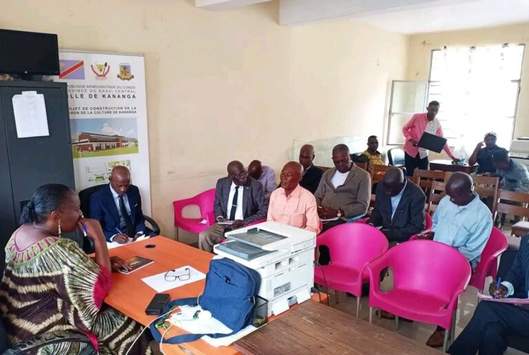 Kananga : la Maire Rose Muadi Musube mobilise les services taxateurs pour accroître les recettes de l’État