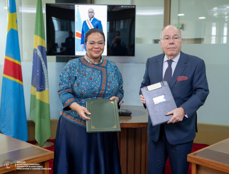 Coopération RDC–Brésil : la ministre Thérèse Kayikwamba et son homologue signent un accord bilatéral dans des secteurs clés