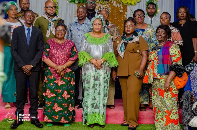 Kongo Central : À Mbanza-Ngungu, la Ministre Micheline Ombae salue la résilience des femmes rurales